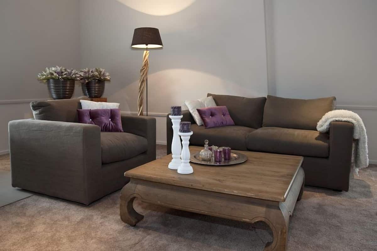 romantic suite | living area | tv