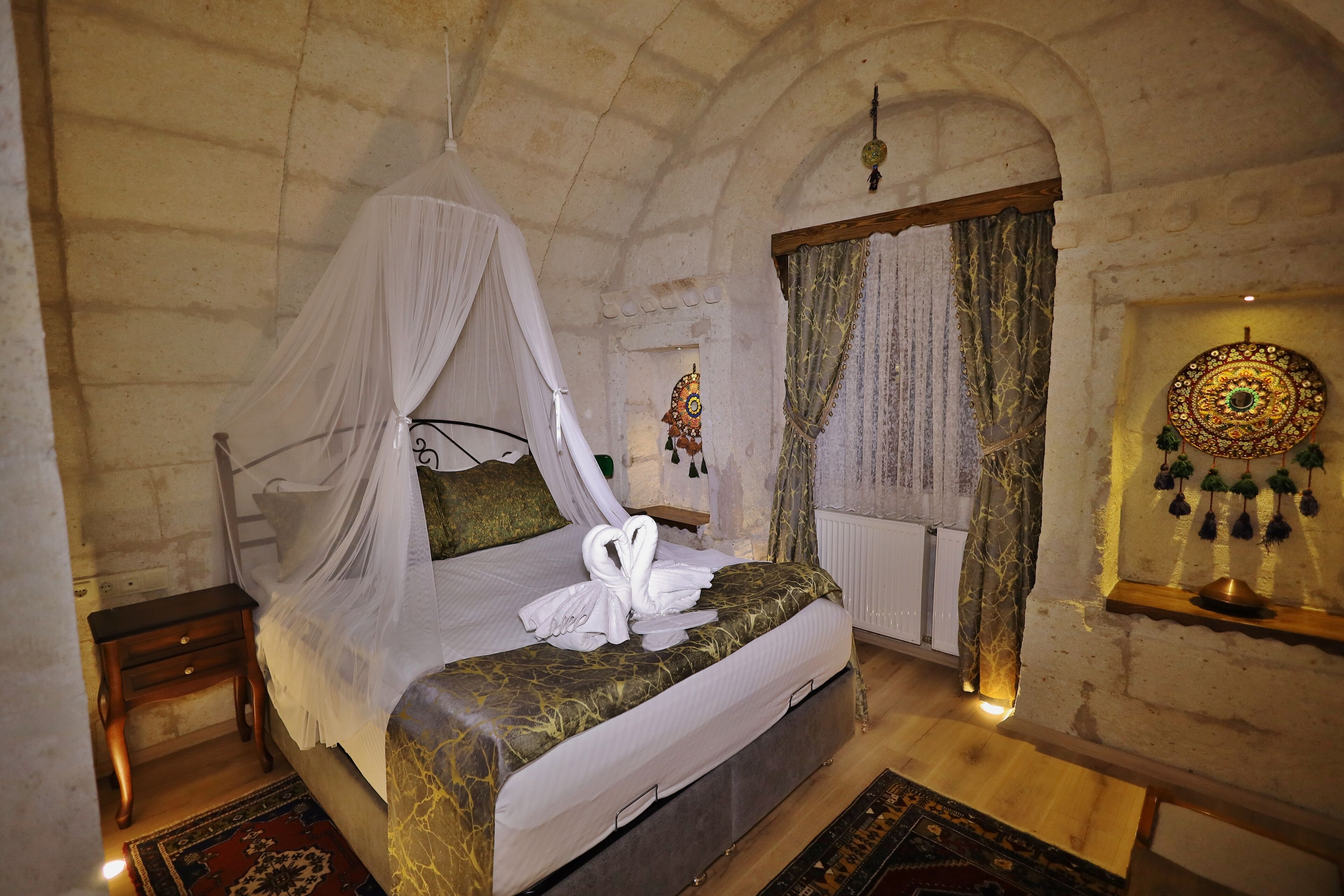 deluxe double room | 1 bedroom, hypo-allergenic bedding, select comfort beds