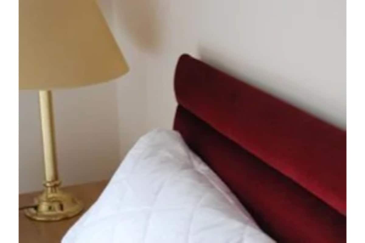 책상, 무료 WiFi, 침대 시트