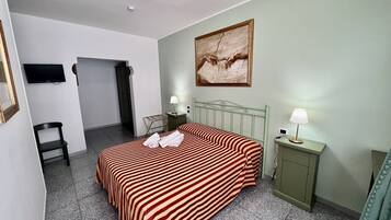 Chambres insonorisées, Wi-Fi gratuit, draps fournis