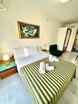 Standard Double or Twin Room | Soundproofing, free WiFi, bed sheets