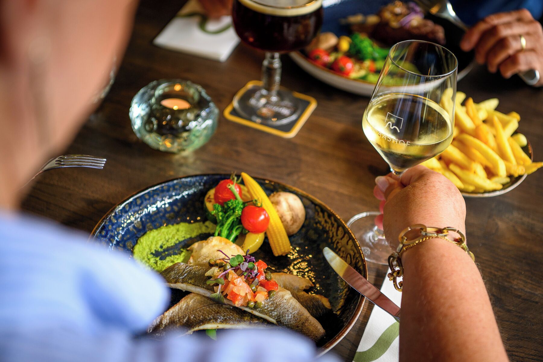 breakfast, lunch, dinner served; garden views