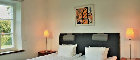 Double Room, Private Bathroom | Katil Select Comfort, seterika/papan seterika, katil bayi/kot (surcaj)