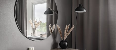 Habitació individual | Escriptori, bressols gratuïts, wifi gratuïta i roba de llit