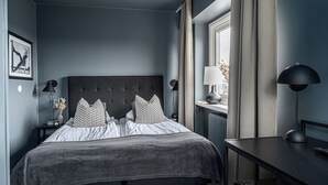 Economy Family Room (1 Double Bed 140 cm and 1 Bunk Bed in separate bedroom) - Stora Hotellet Markaryd (Markaryd)
