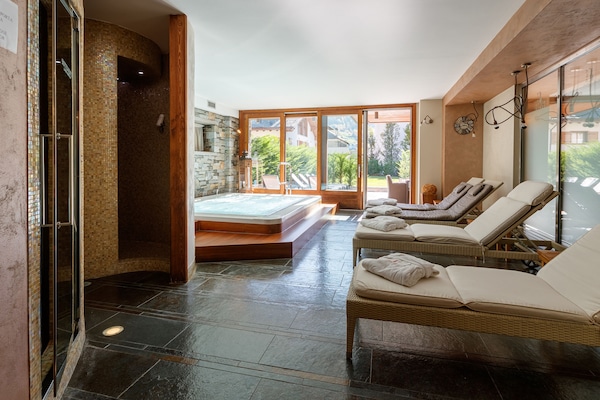 Turkish bath/hammam, body treatments, facials, massages
