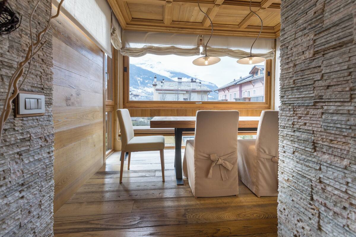 presidential suite | in-room dining