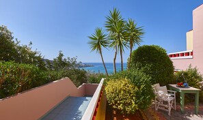 Property grounds - Everest Apartments (Hersonissos)