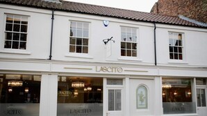 3 restaurants; lunch and dinner served - The Exchange Coach House Inn (Brigg)