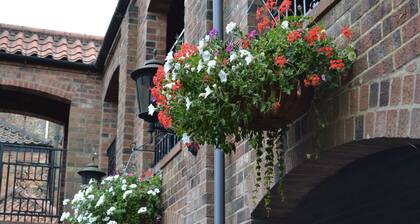 The Exchange Coach House Inn