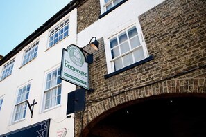Exterior - The Exchange Coach House Inn (Brigg)