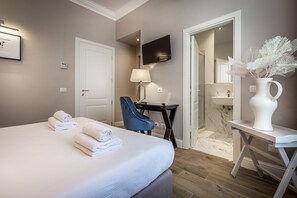 Double Room | Premium bedding, down comforters, minibar, in-room safe - Hotel Emma (Florence)