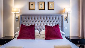 Doppelzimmer | Hochwertige Bettwaren, Daunenbettdecken, Minibar, Zimmersafe