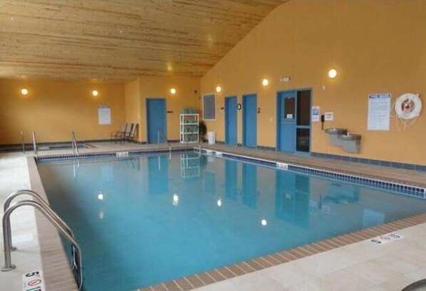 Piscine intérieure