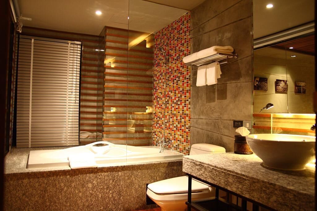 Bathroom | Hair dryer, towels