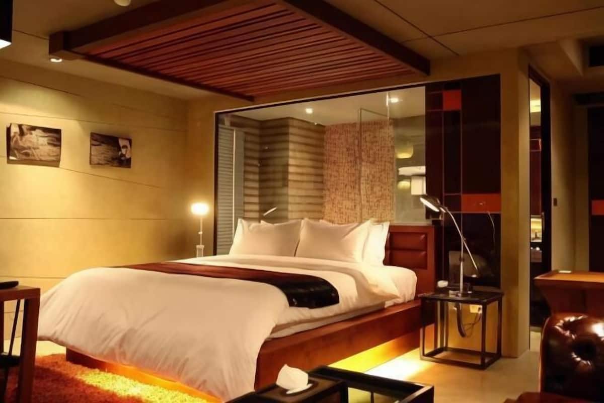 1 chambre, minibar, coffre-fort, bureau