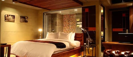 1 bedroom, minibar, in-room safe, desk