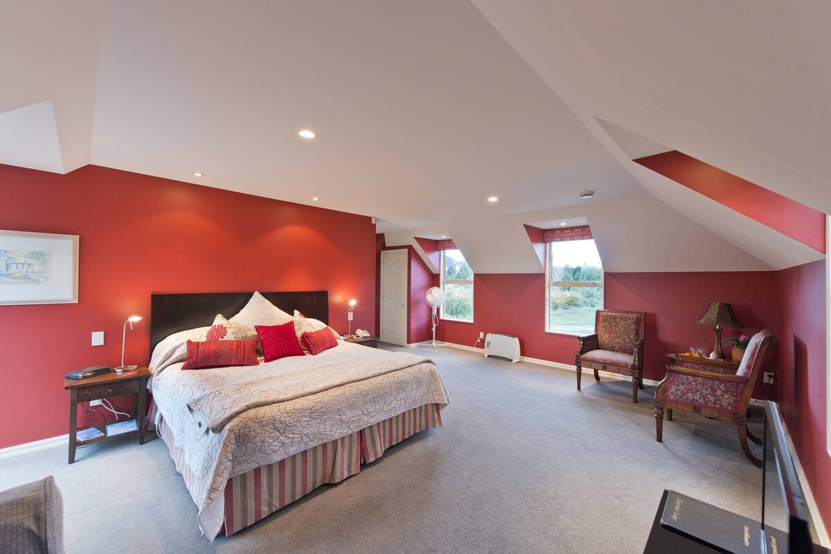 Chambre Luxe, baignoire (Pinot) | Literie de qualité supérieure, coffres-forts dans les chambres
