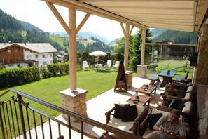 Terrace/patio - Hotel Portillo Dolomites 1966' (Selva di Val Gardena)