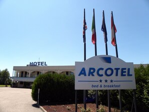Exterior - Arcotel (Villanova Monferrato)