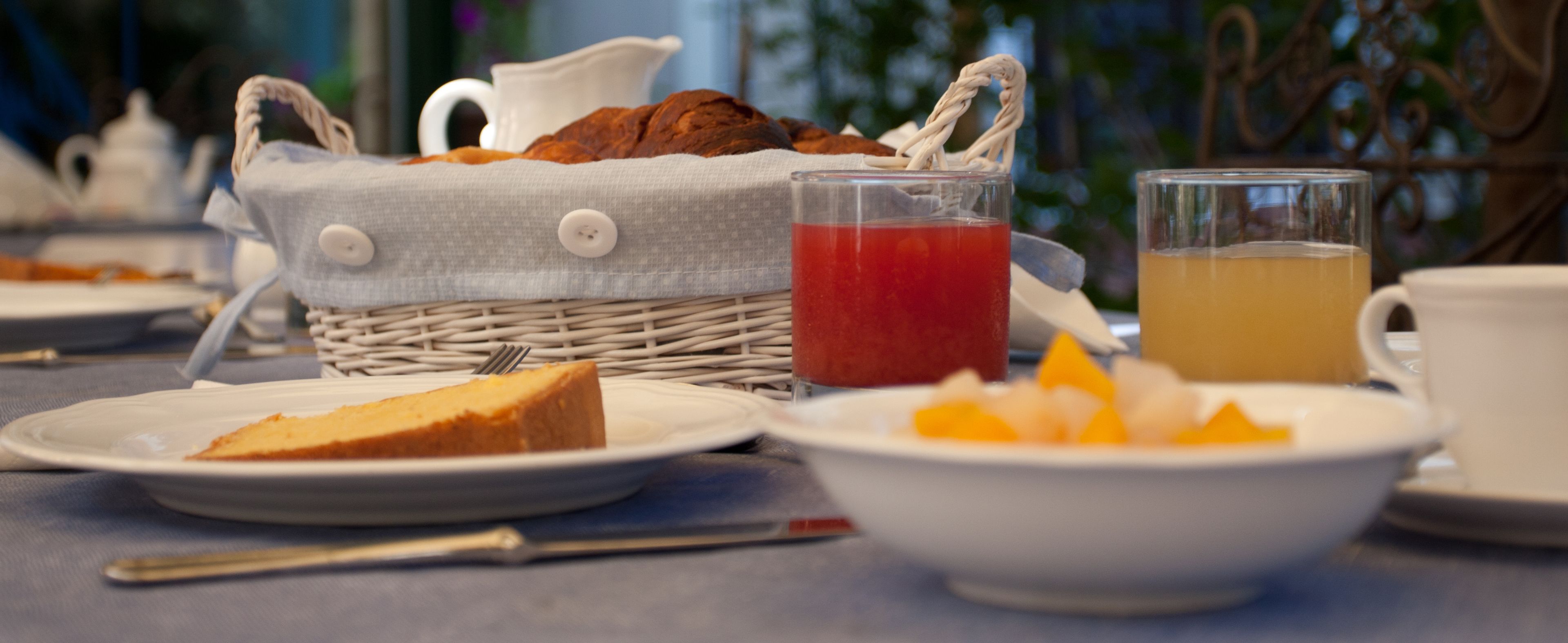 daily buffet breakfast (eur 6.00 per person)
