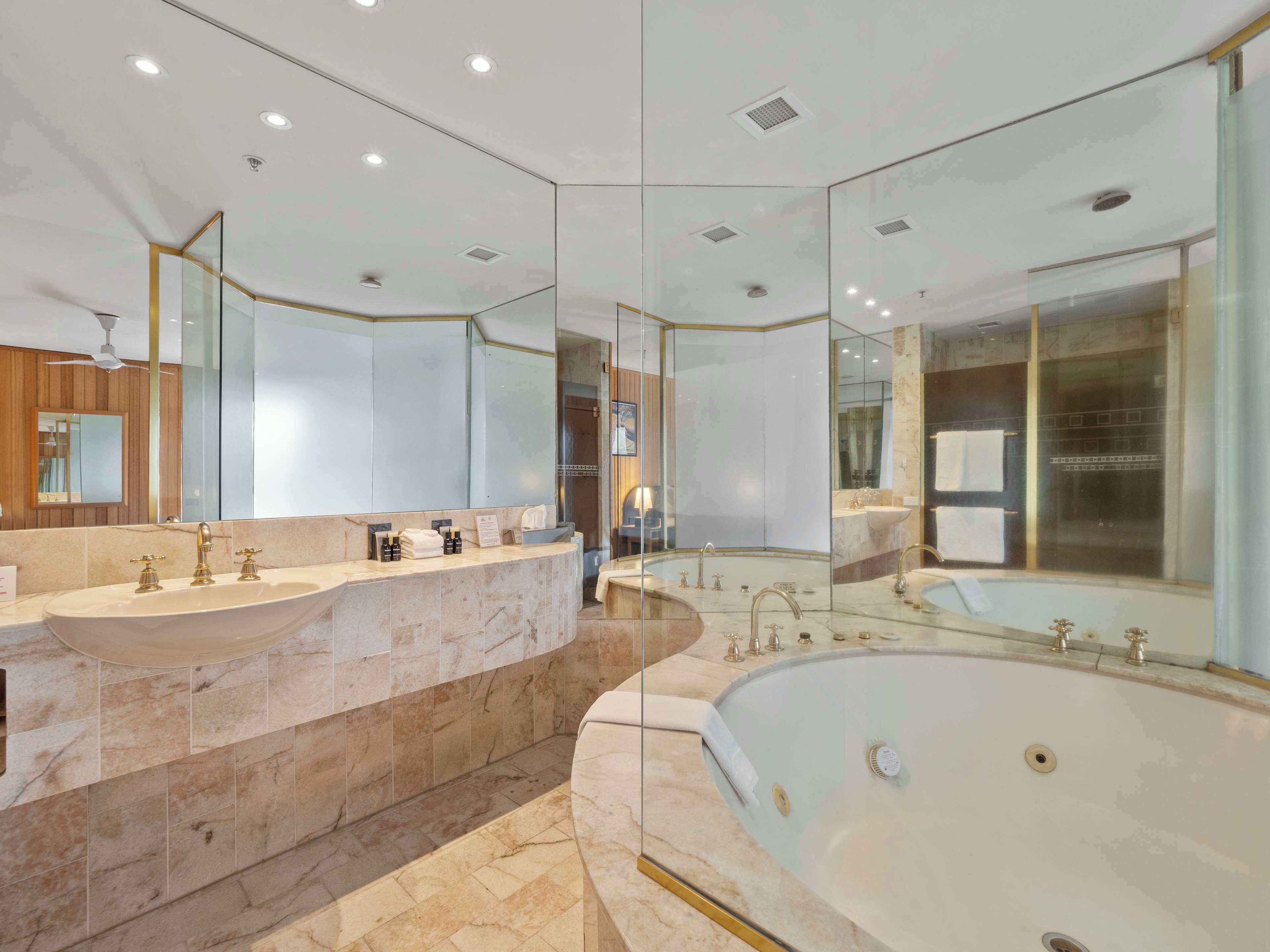 1 bedroom, premium bedding, minibar, blackout curtains