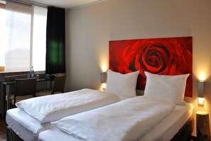 Basic Quadruple Room | Desk, iron/ironing board, free WiFi, bed sheets - Heckenrose (Ringsheim)