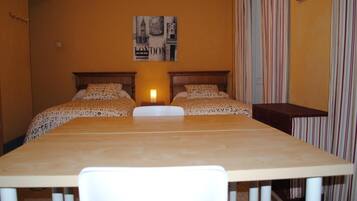 1 chambre, literie hypoallergénique, matelas mémoire de forme