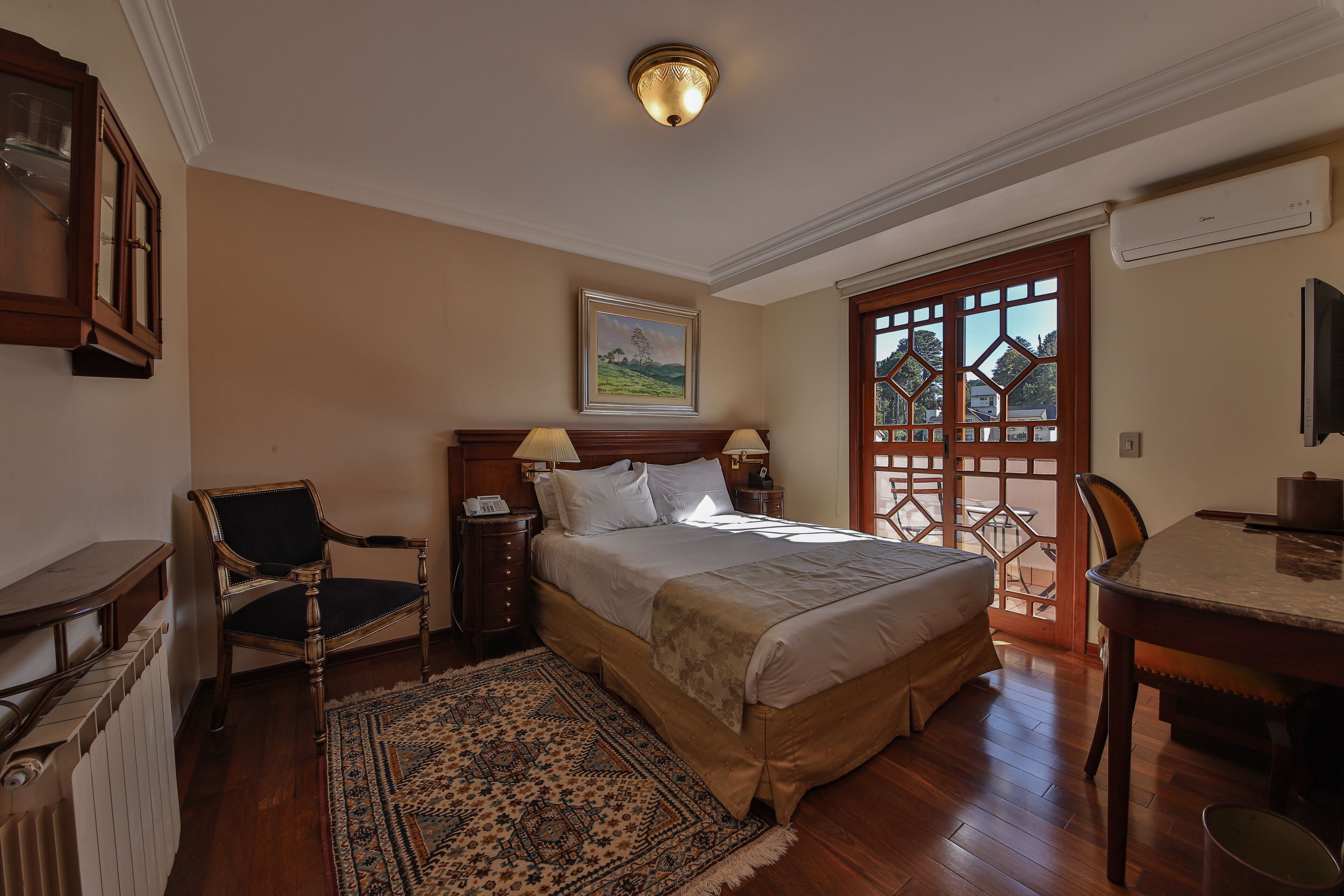 Photo - Le Suisse Elegance Hotel