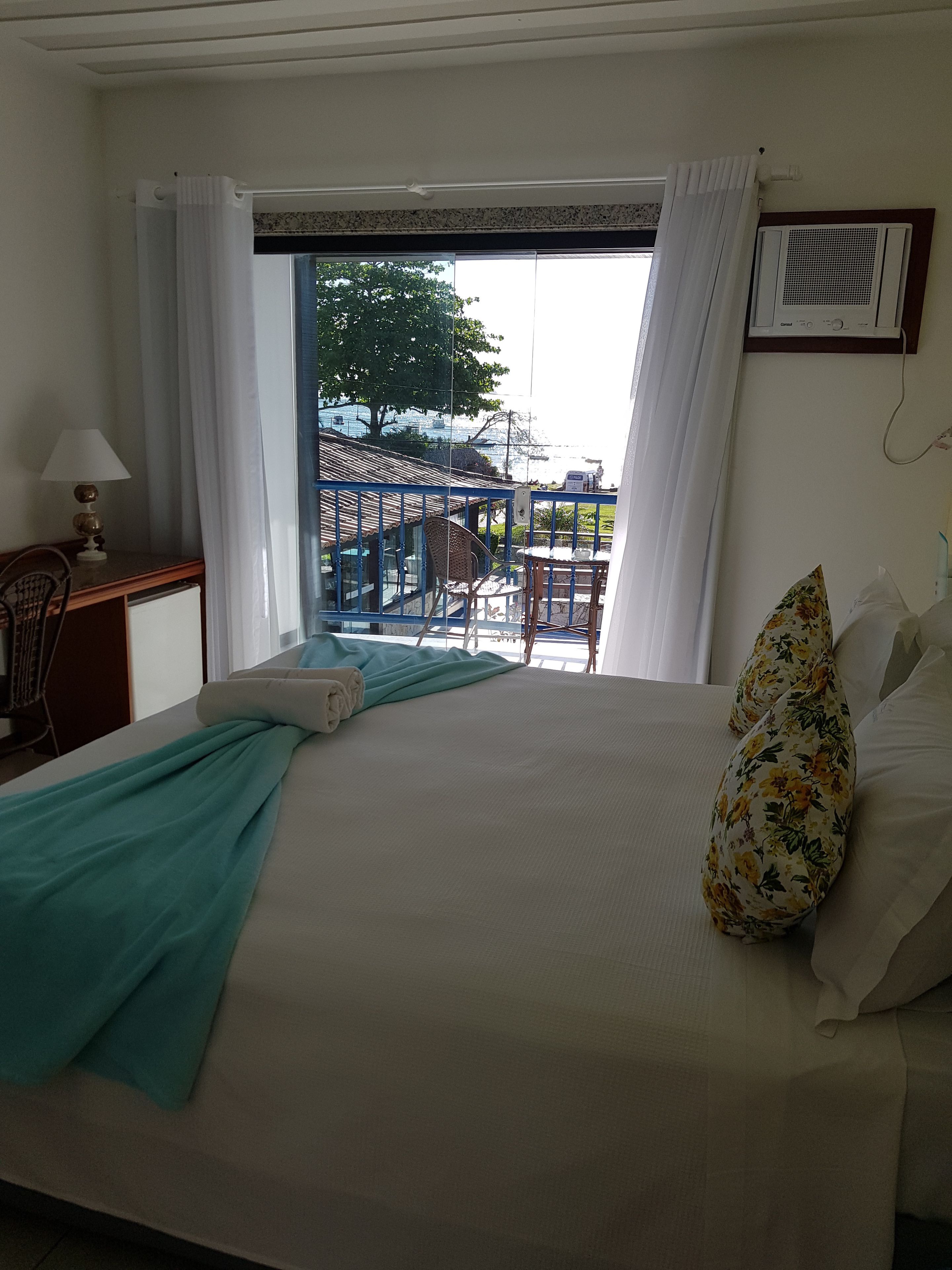 in-room safe, blackout curtains, free wifi, bed sheets