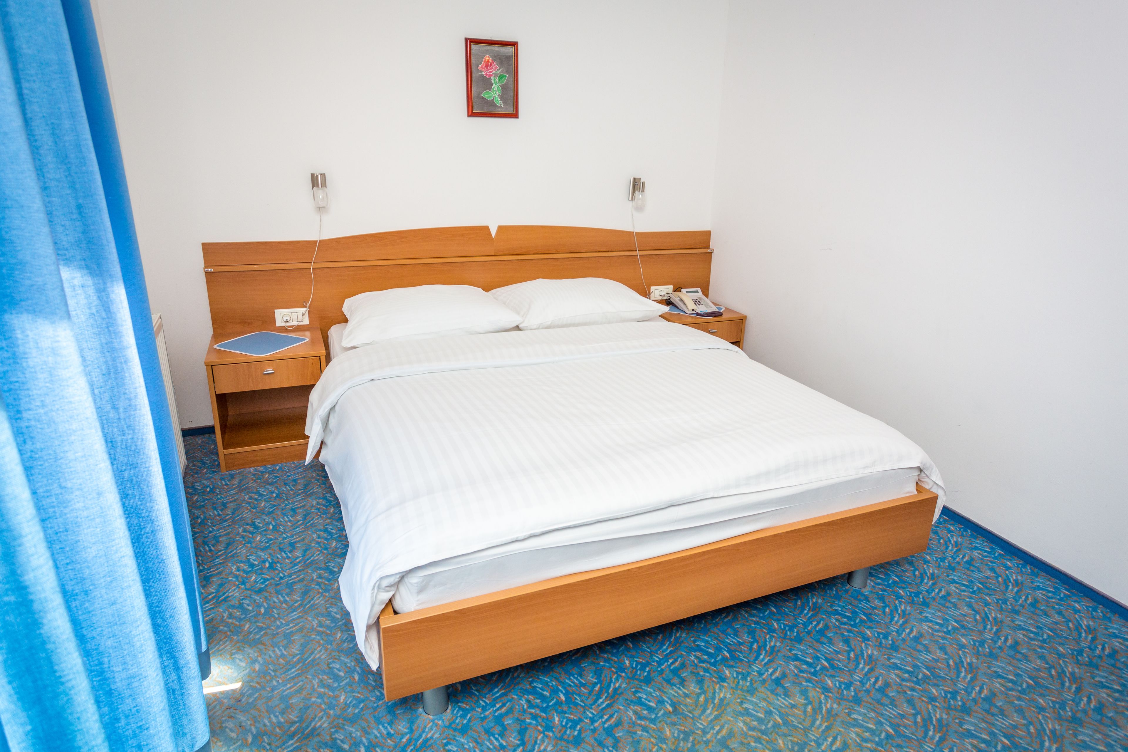standard double or twin room | 1 bedroom, desk, blackout curtains, free wifi