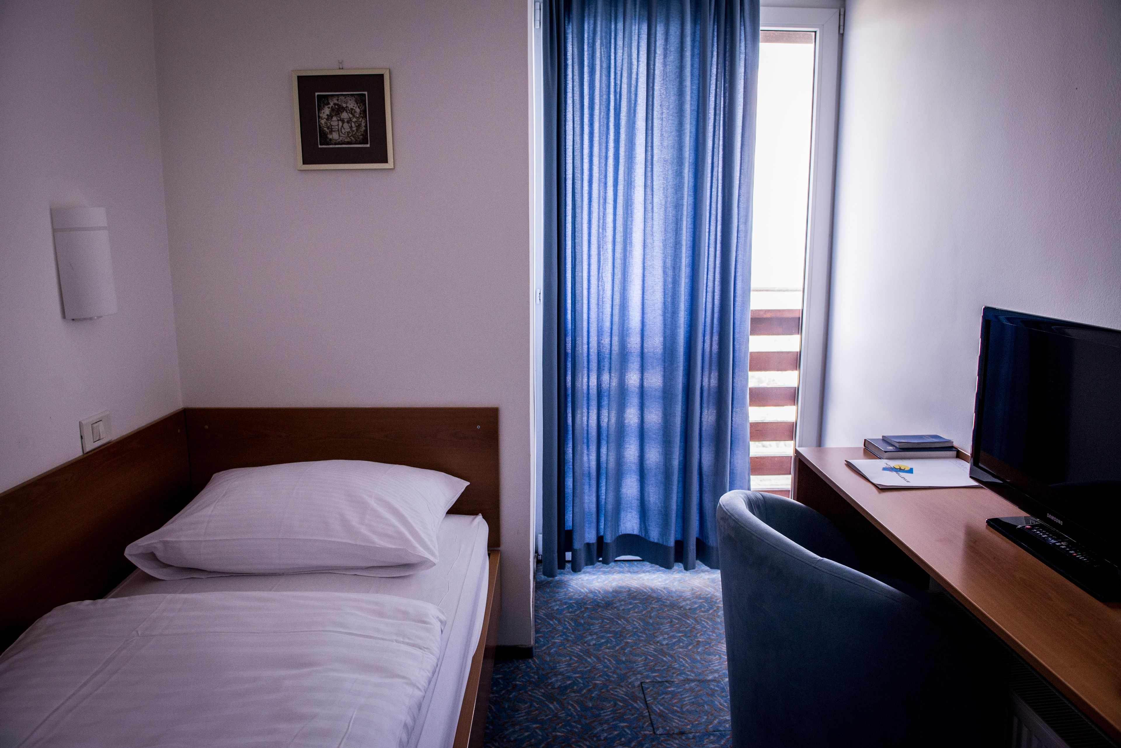 economy single room | 1 bedroom, desk, blackout curtains, free wifi