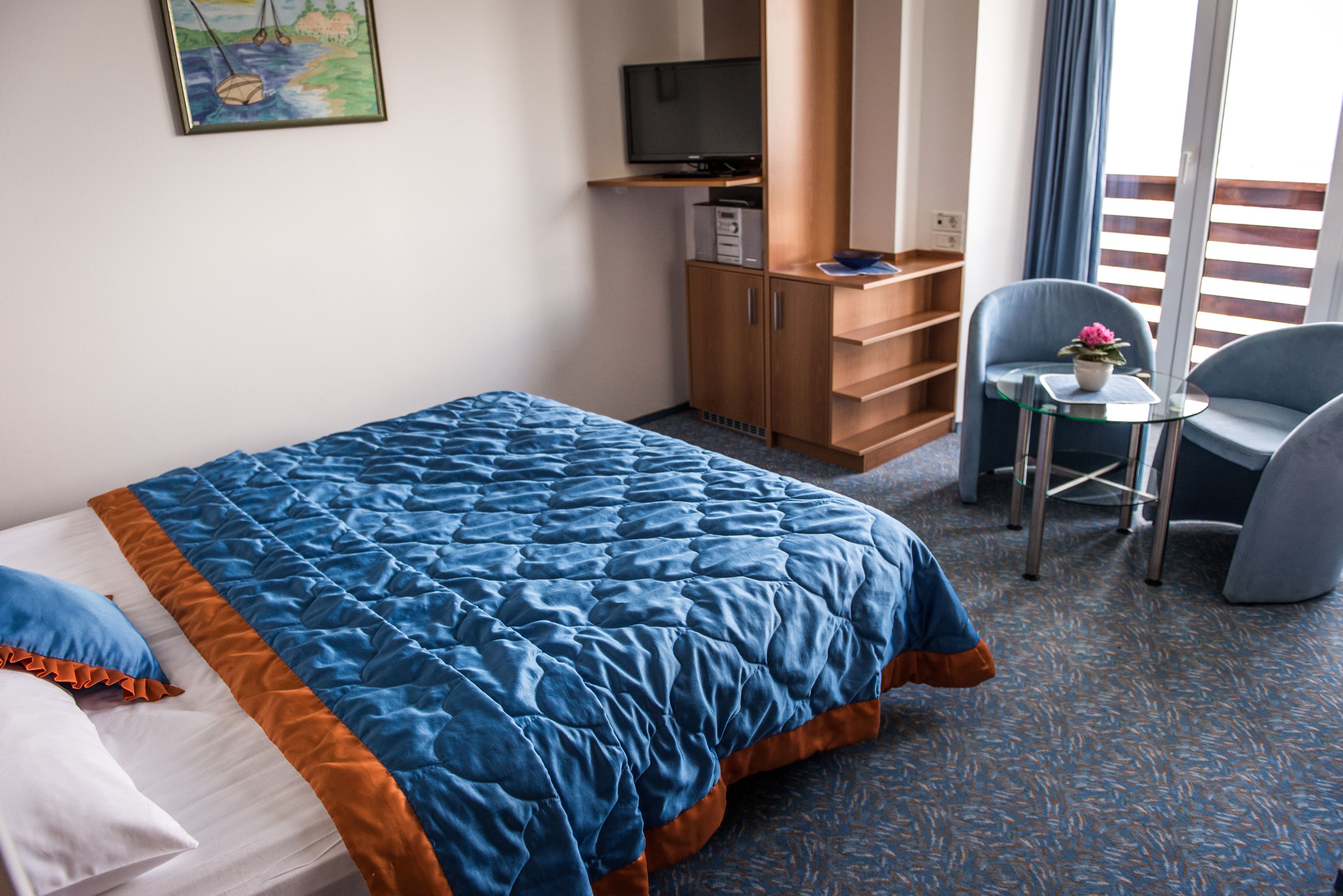 superior double room | 1 bedroom, desk, blackout curtains, free wifi
