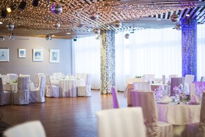 Indoor wedding - Hotel Bellevue (Kranj)