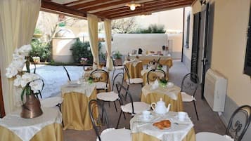 Ristorazione all'aperto