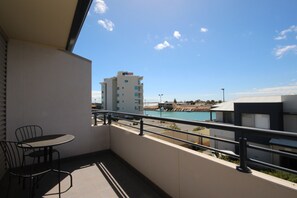 Casa de ciudad Deluxe, 3 habitaciones | Vista desde la habitación