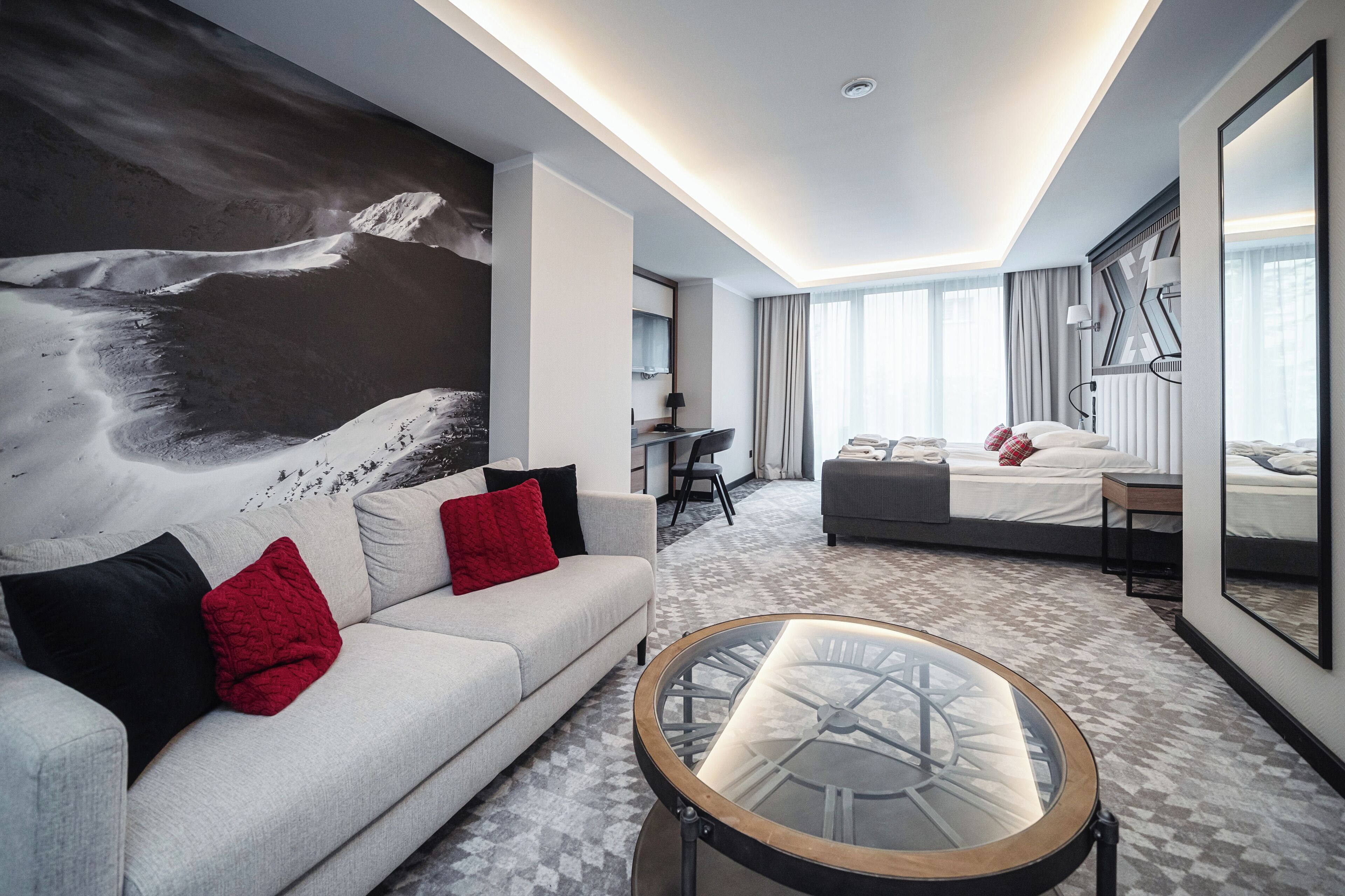 standard double room | 1 bedroom, premium bedding, minibar, in-room safe