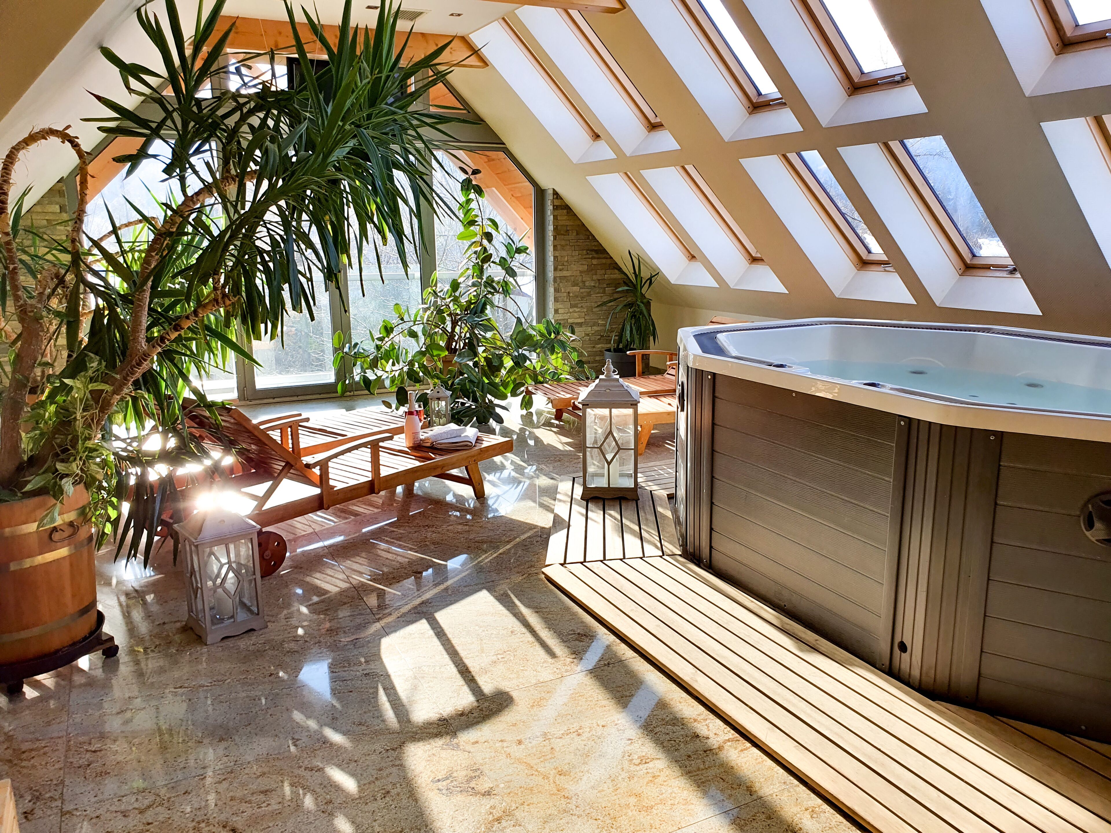 indoor spa tub