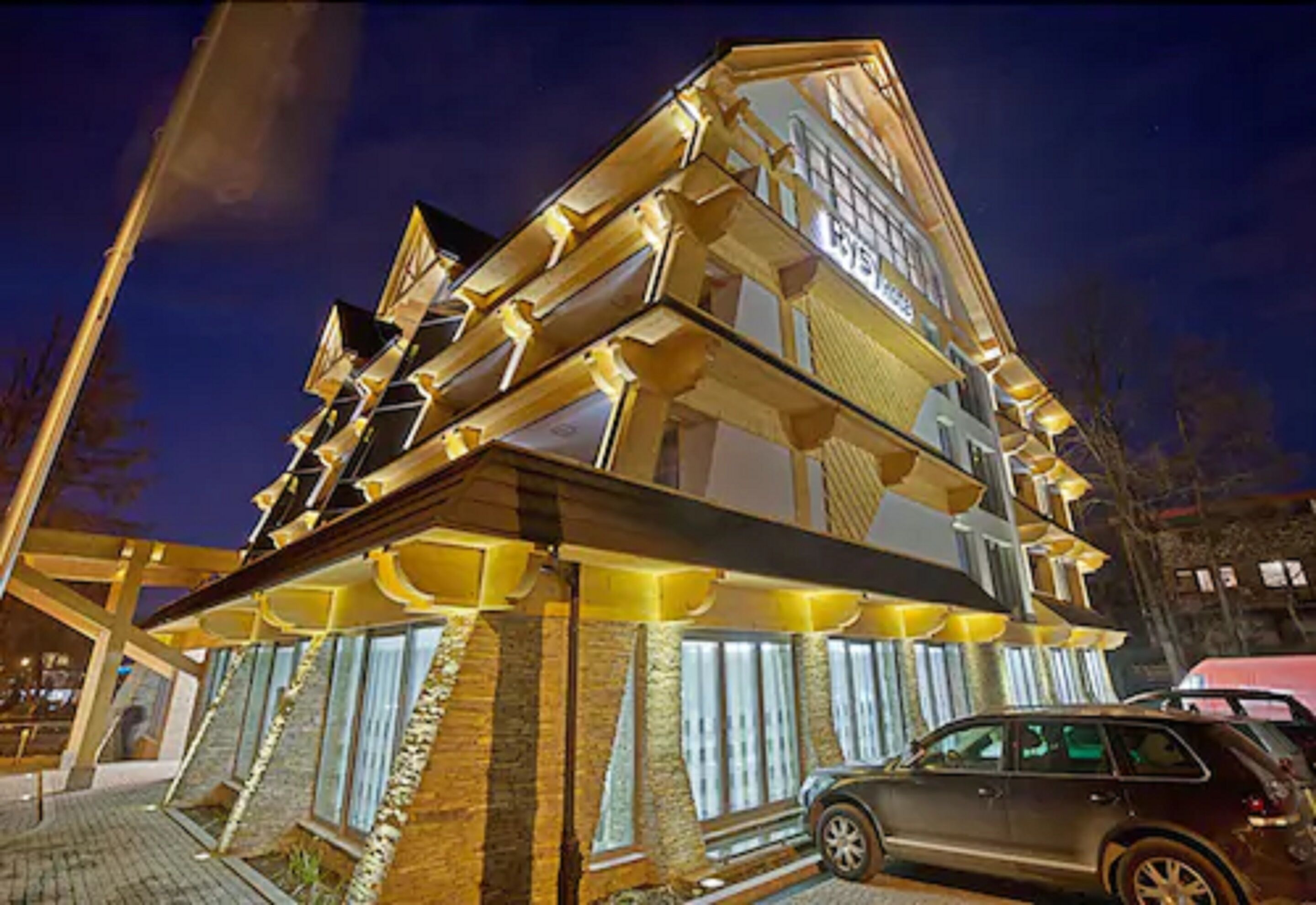 Mặt tiền nơi lưu trú