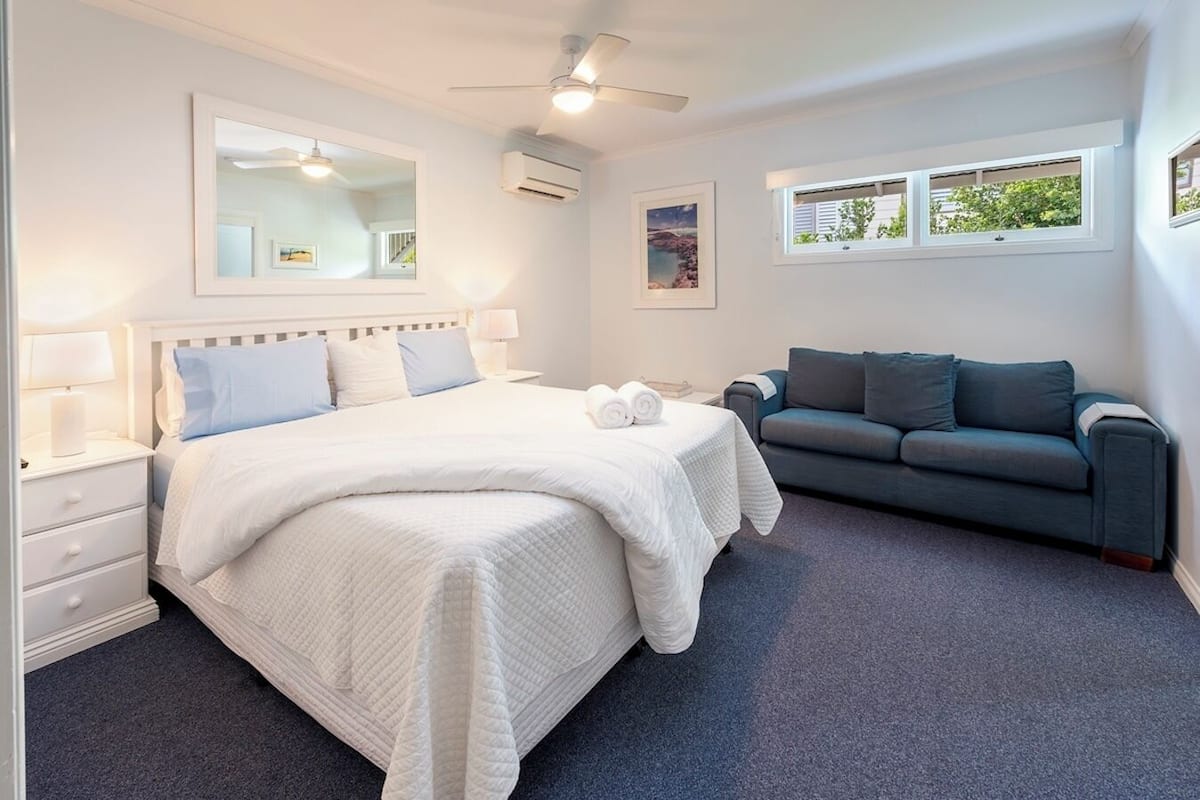 Family Apartment | Premium bedding, individually decorated, individually furnished