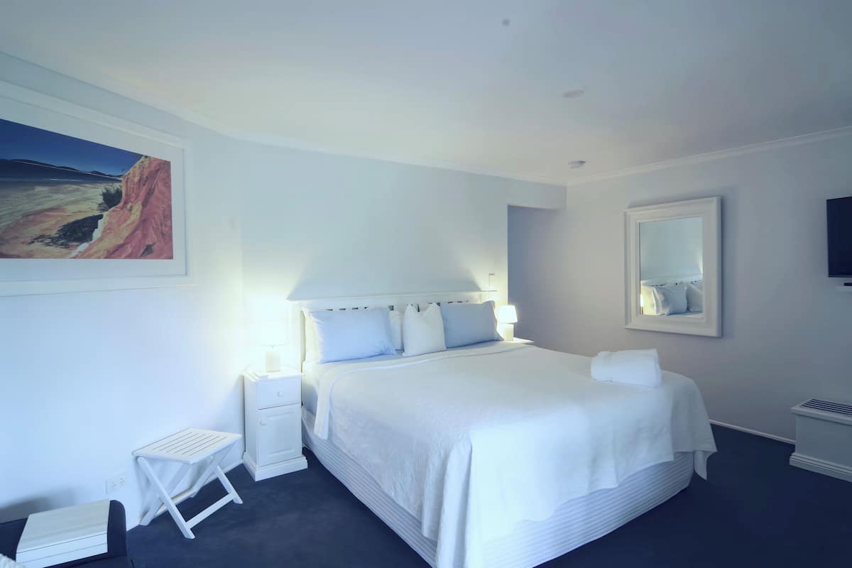 1 bedroom, soundproofing, free WiFi, bed sheets