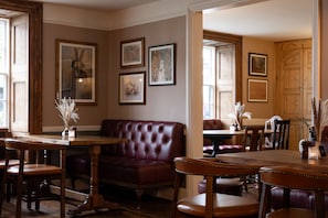 Breakfast, lunch and dinner served  - The Lamb Hindon (Salisbury)