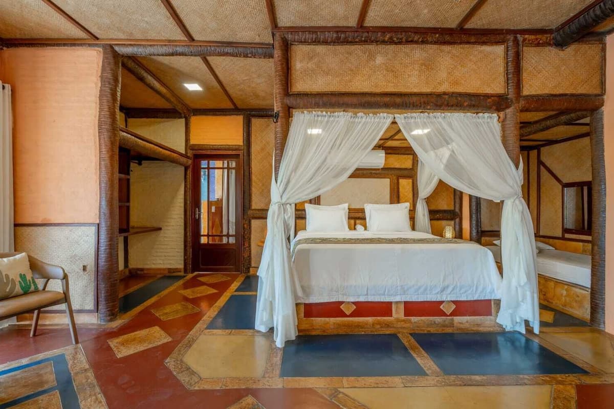 Premium kamer | Een minibar, een kluis op de kamer, individueel gemeubileerd, beddengoed