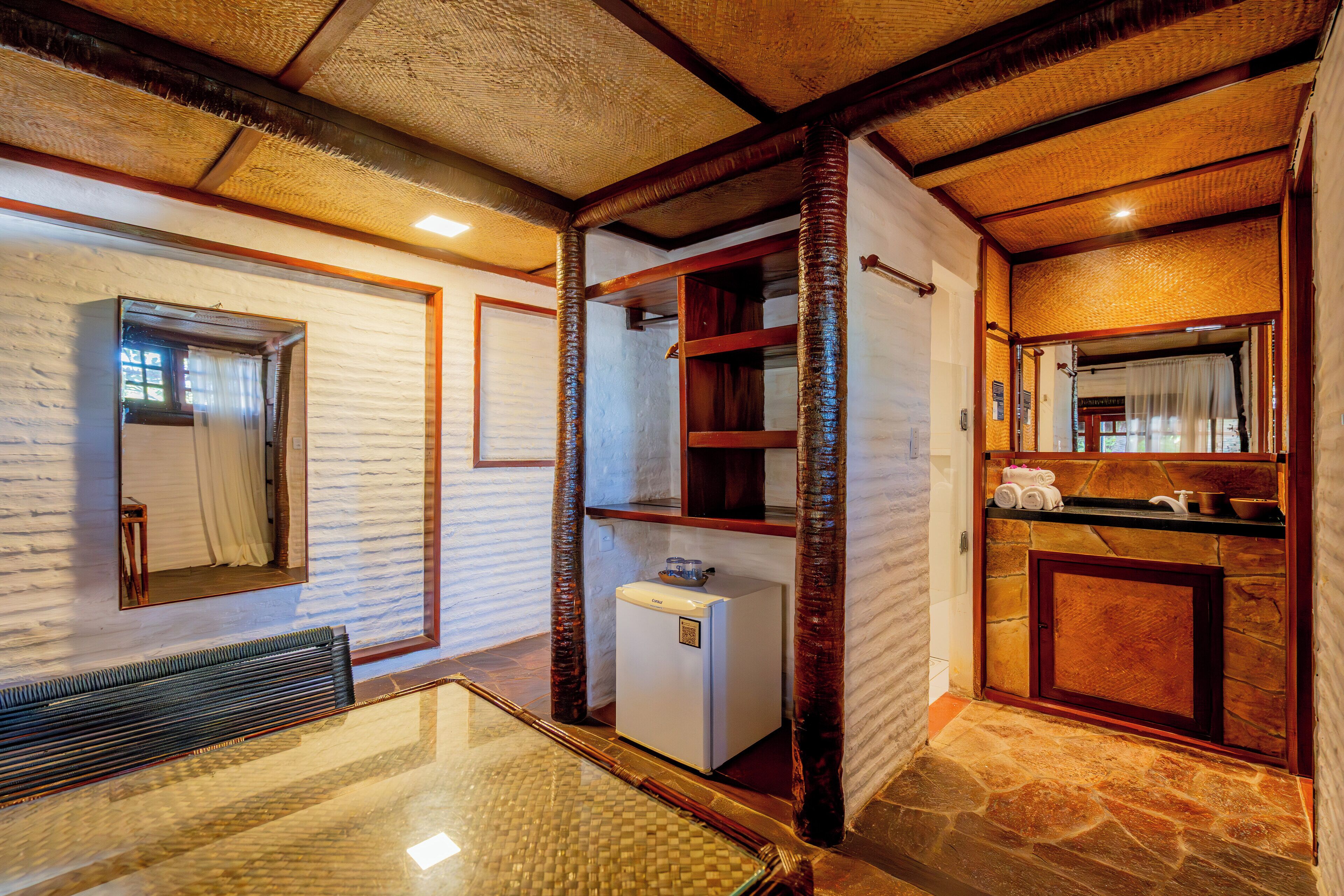 suite luxo - andar superior | living area | lcd tv