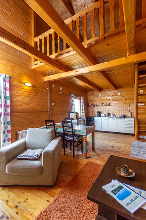 Romantic Chalet, 1 Bedroom | Living room | Flat-screen TV, DVD player - Boskovica Brvnare (Razvršje)