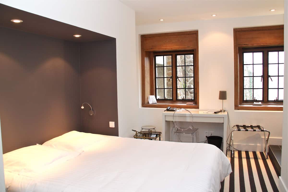 superior double room, sea view | 1 bedroom, premium bedding, in-room safe, desk