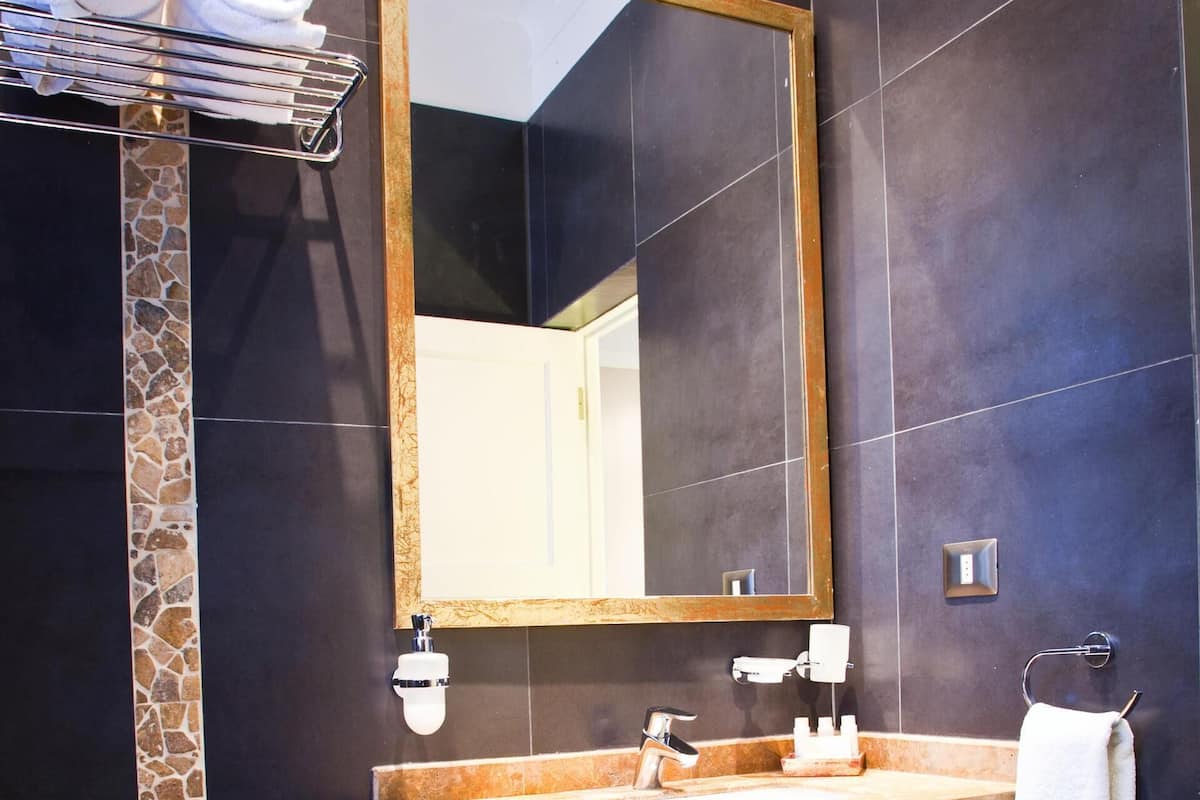 Bathroom | Shower, rainfall showerhead, free toiletries, hair dryer