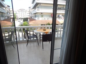 Terrace/patio - Gold Stern Hotel (Katerini)