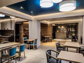 Free daily buffet breakfast  - Gold Stern Hotel (Katerini)