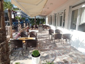 Property grounds - Gold Stern Hotel (Katerini)